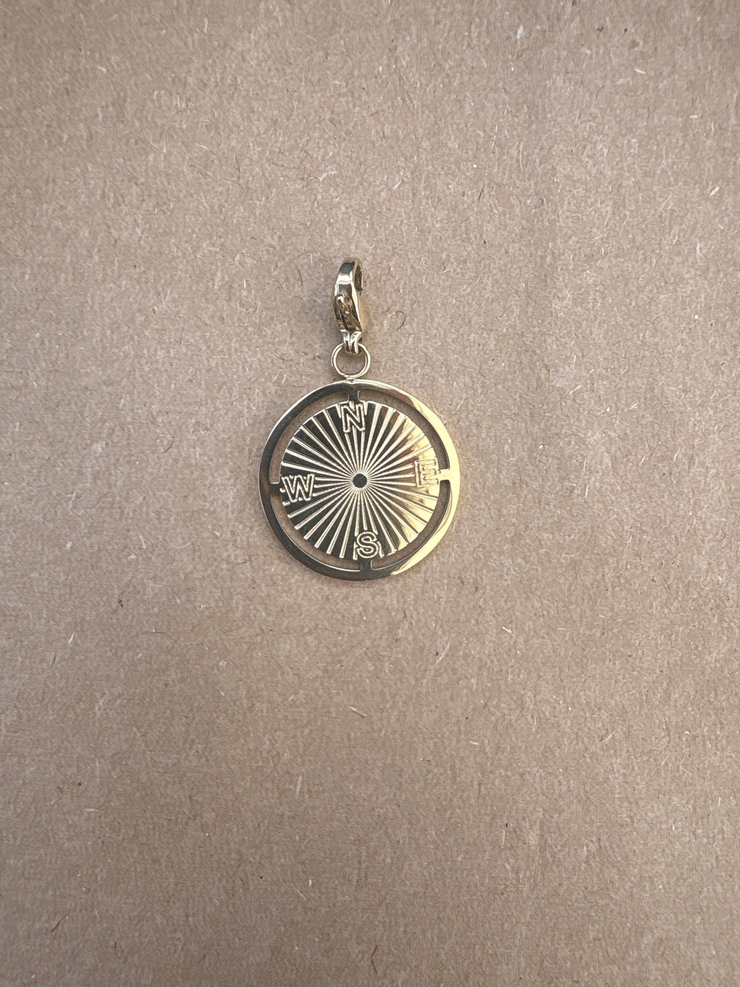 Charm boussole