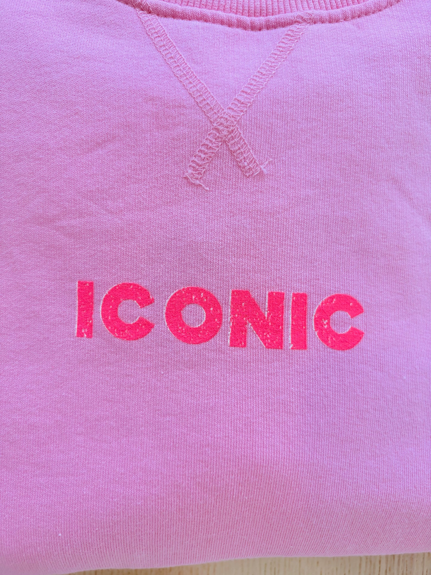 Pull ICONIC rose