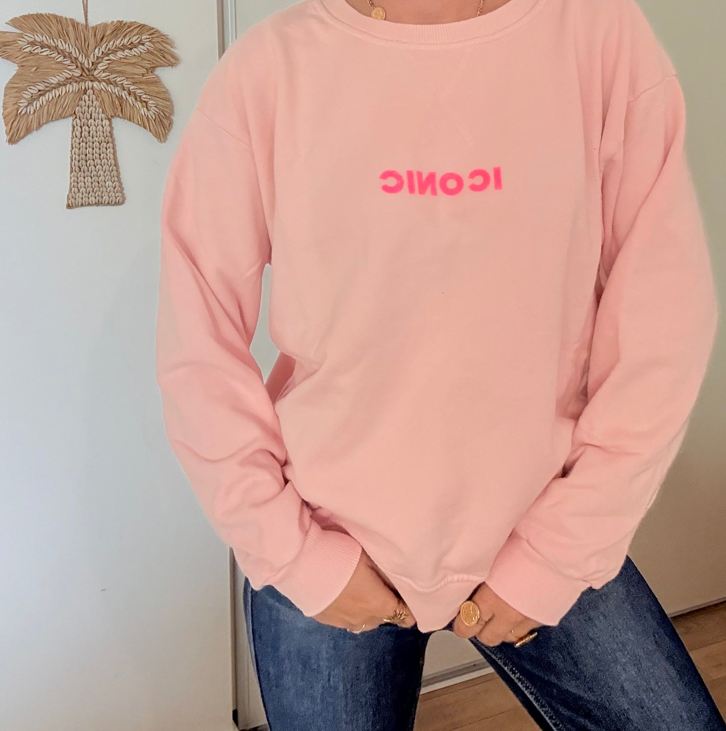 Pull iconic rose pale