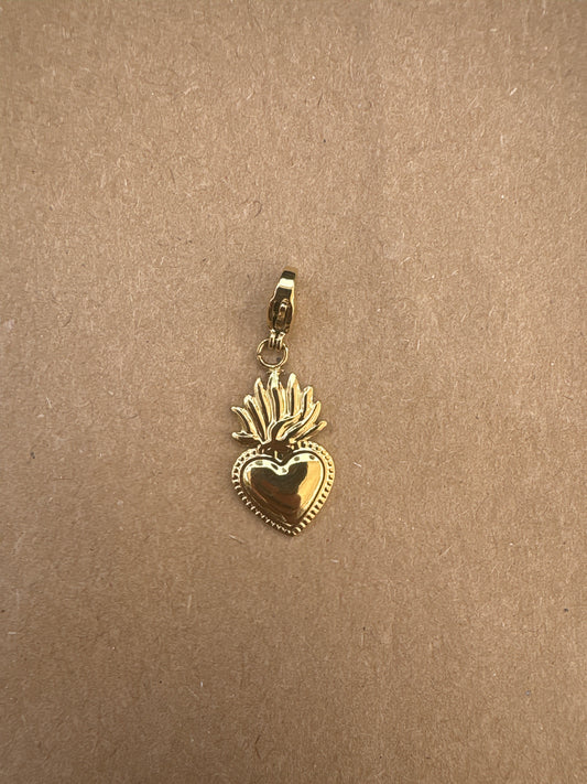 Charm cœur flamme