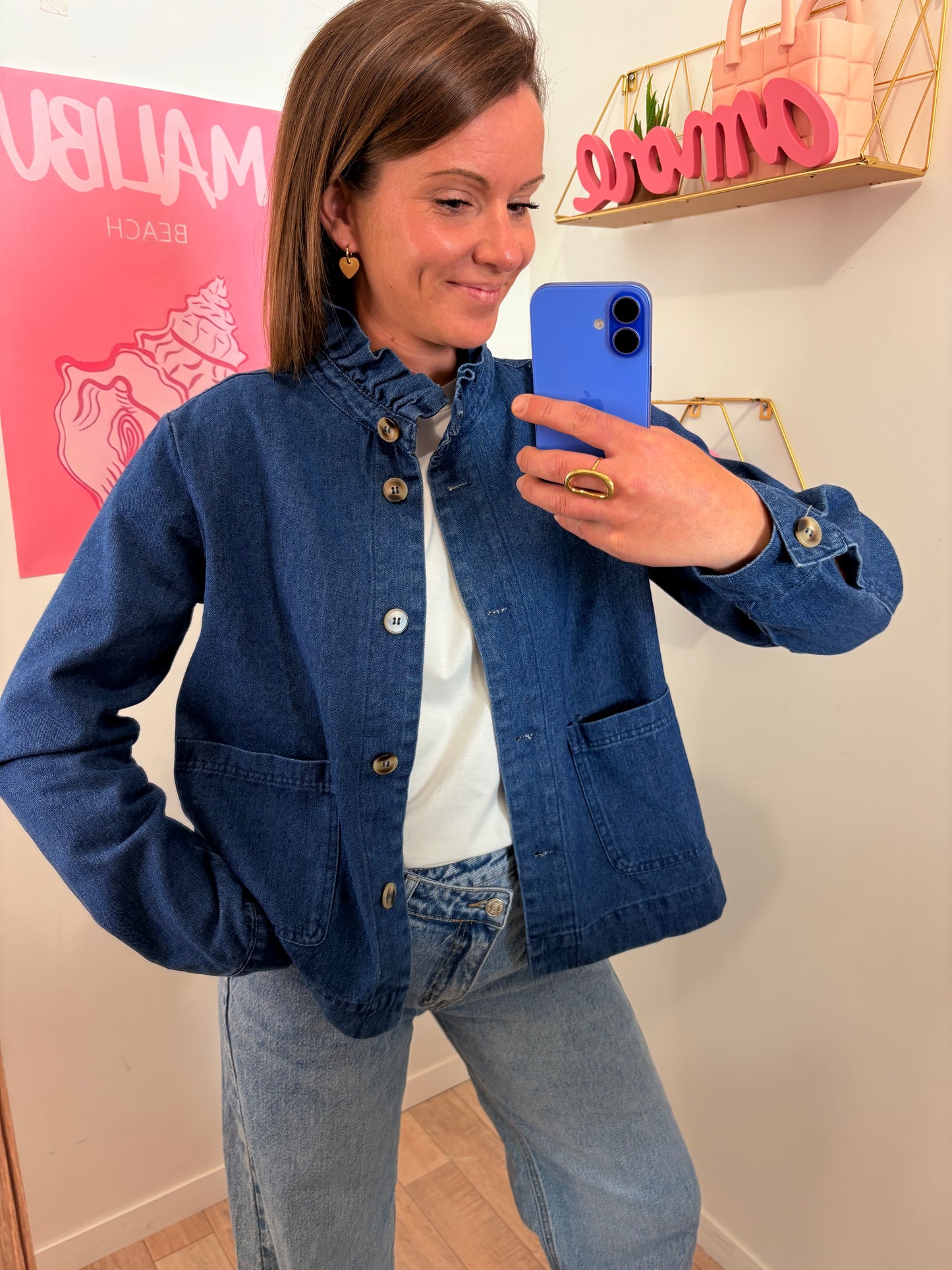 Surchemise en Denim Structurée – Détails Plissés