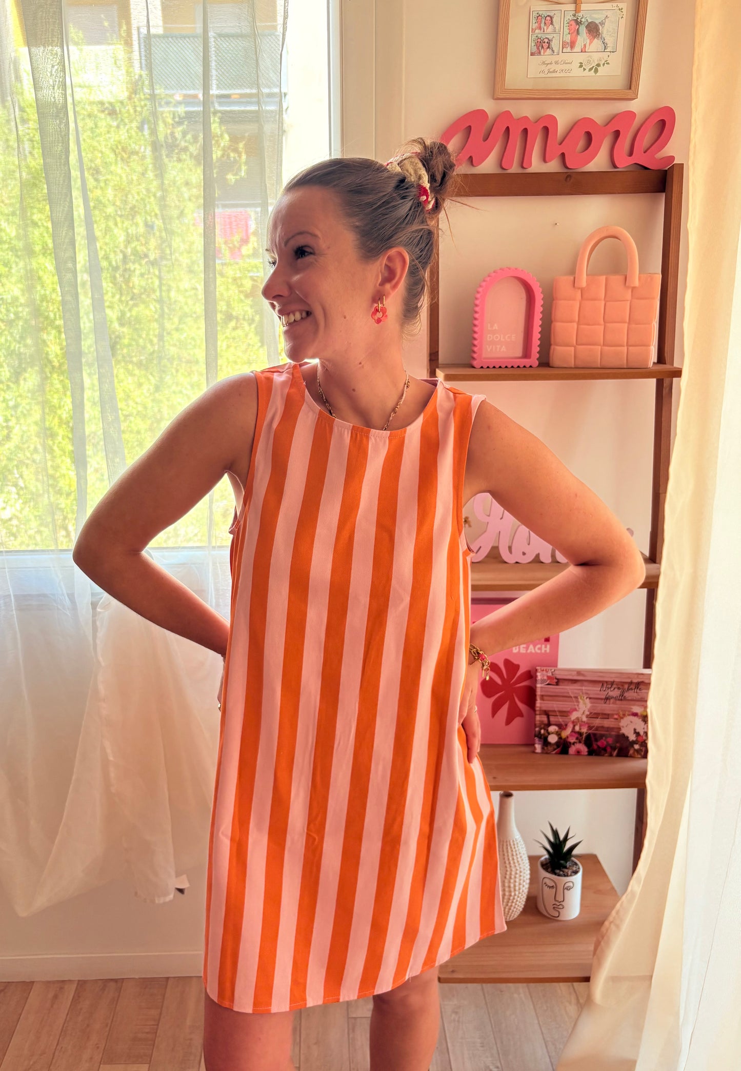 Robe rayée rose et orange