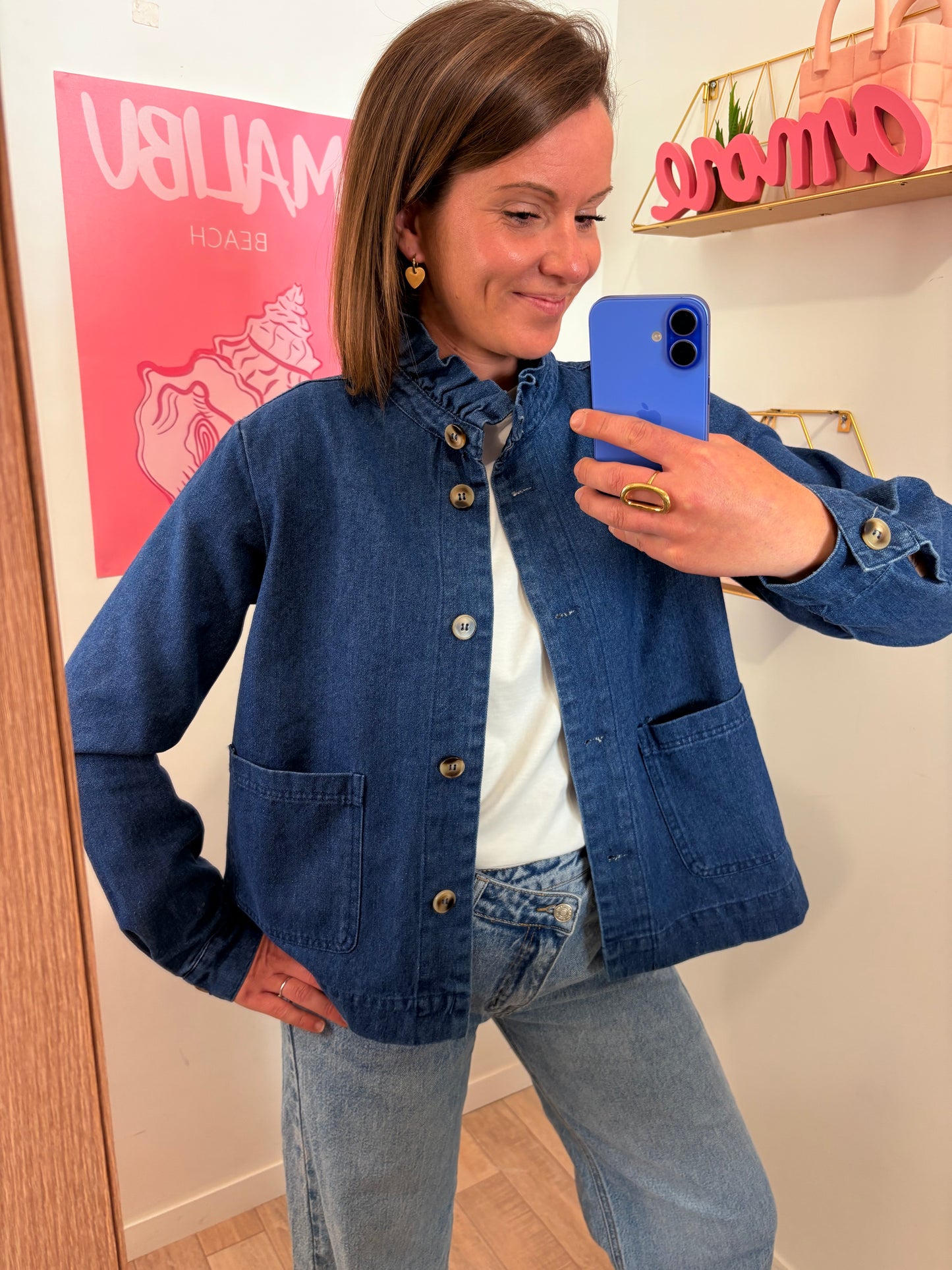 Surchemise en Denim Structurée – Détails Plissés